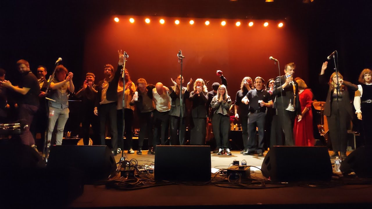 You are currently viewing The Pogues & Friends – ‘Red Roses for Me’ – Hackney Empire, London – 3 May 2024 – full show