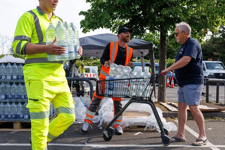 Private water company leaves thousands dry amid record May heatwave