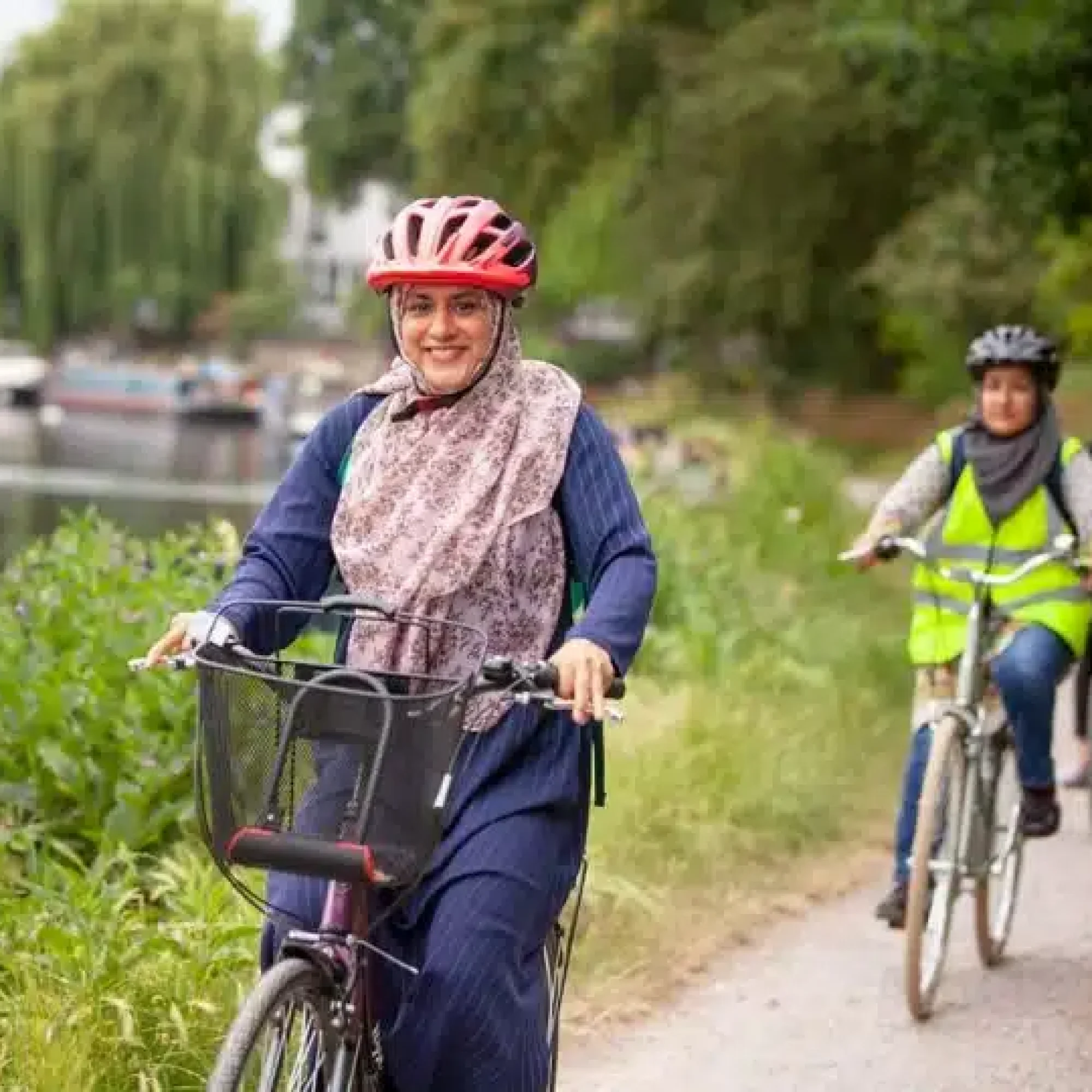 Muslim NHS nurse leads campaign to get more women cycling