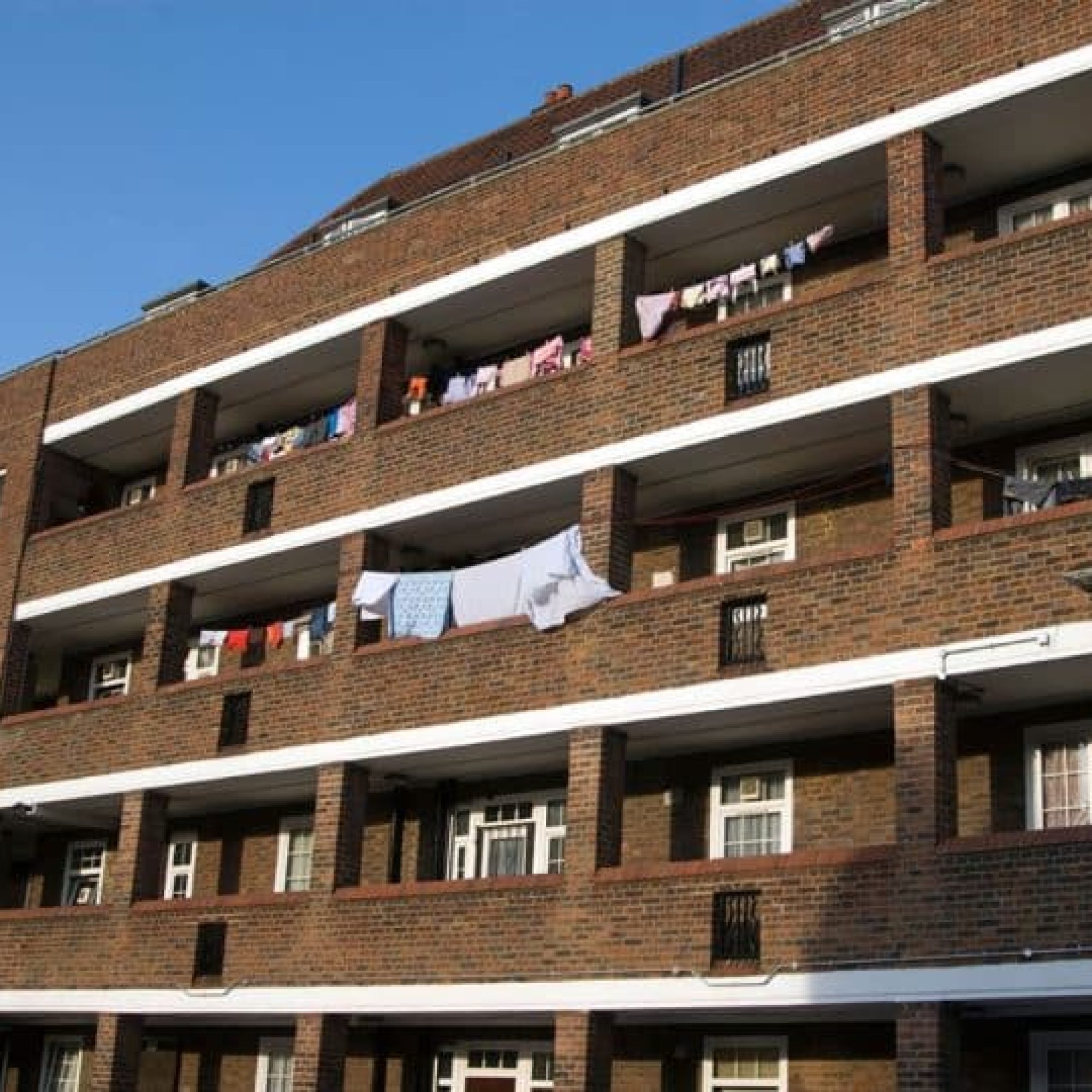 Marginalised people twice as likely to live in neighbourhoods most exposed to environmental harm