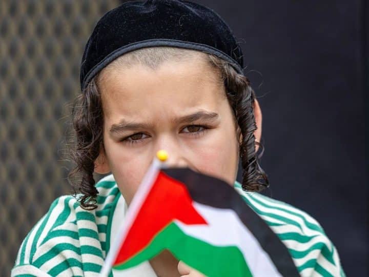 Jewish anti-Zionist group condemns selling of illegal settlements in UK synagogues