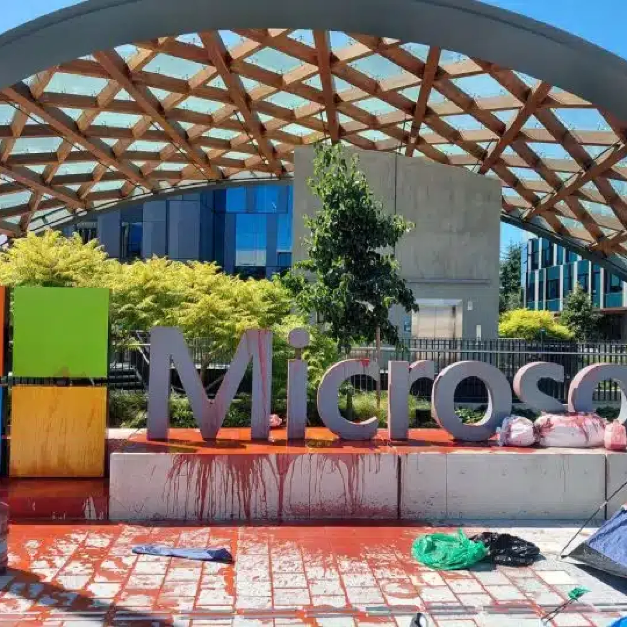 Microsoft worker emails thousands of colleagues about company’s support for genocidal ‘Israel’
