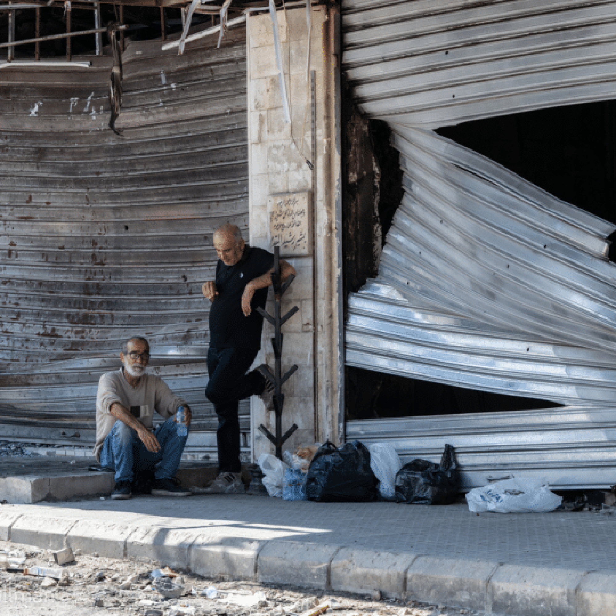 Lebanon — fury at the government sell-out of the south