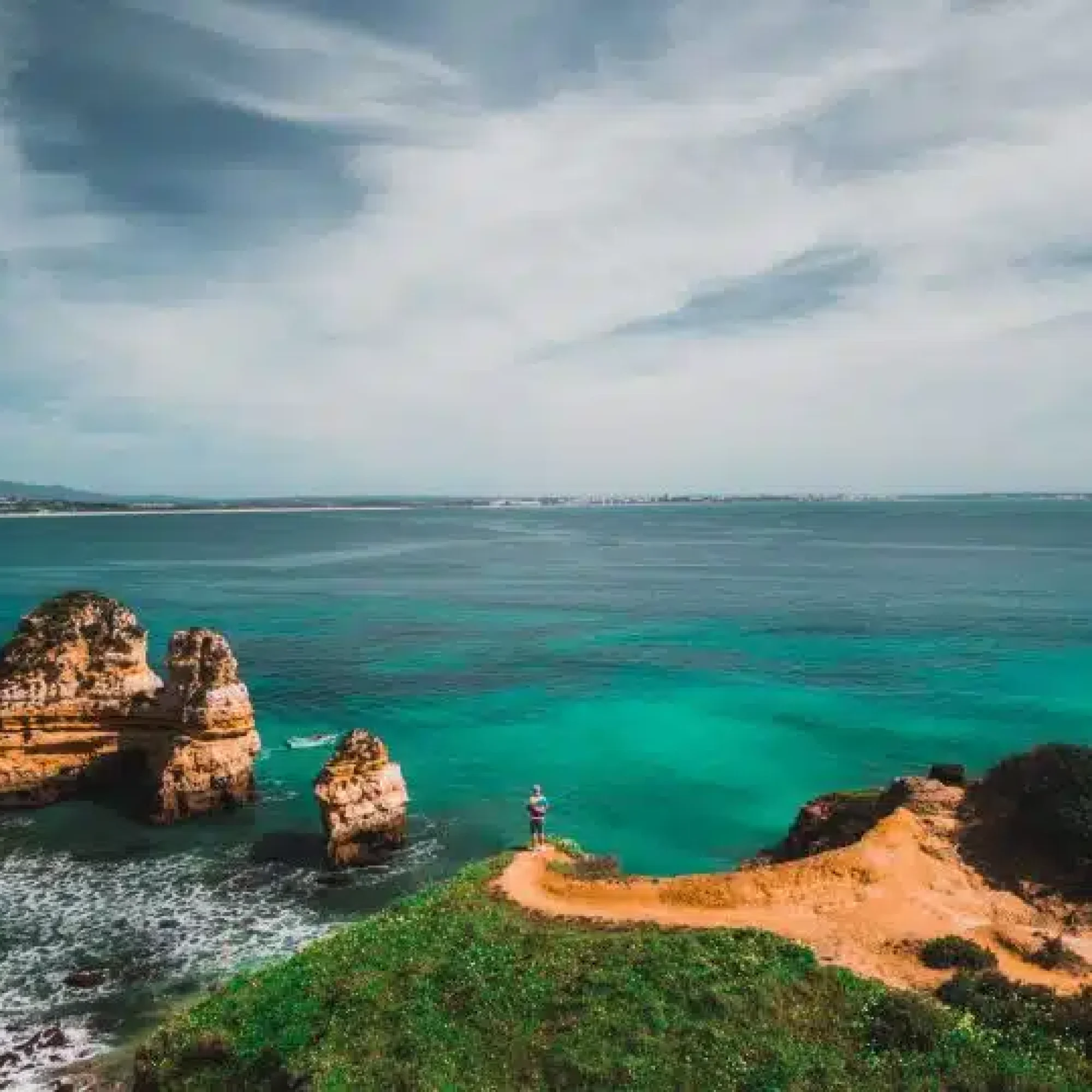 Exploring the Algarve: Why Flexible Mobility Makes Every Journey Better