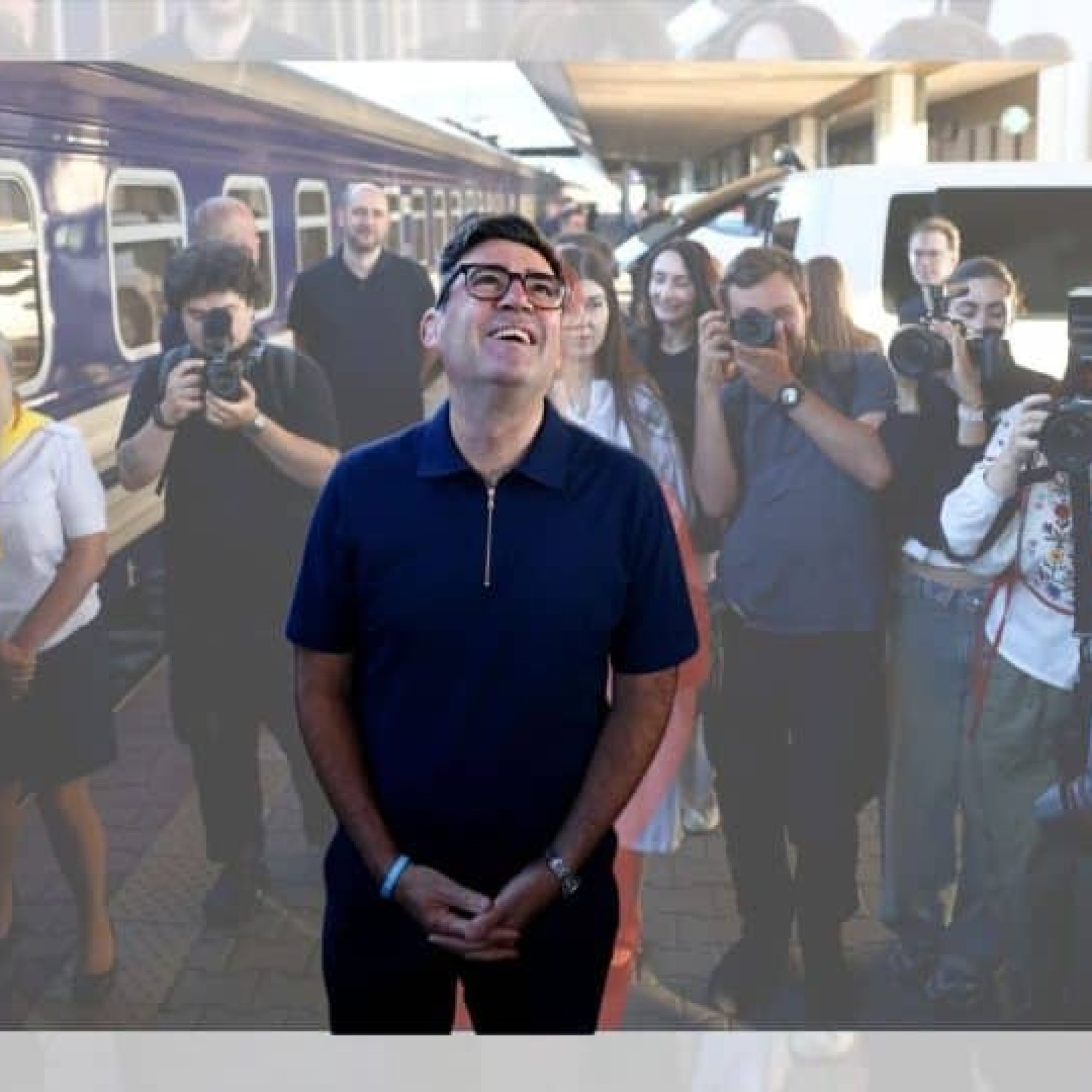 Media freaks out because Burnham wears polo shirt