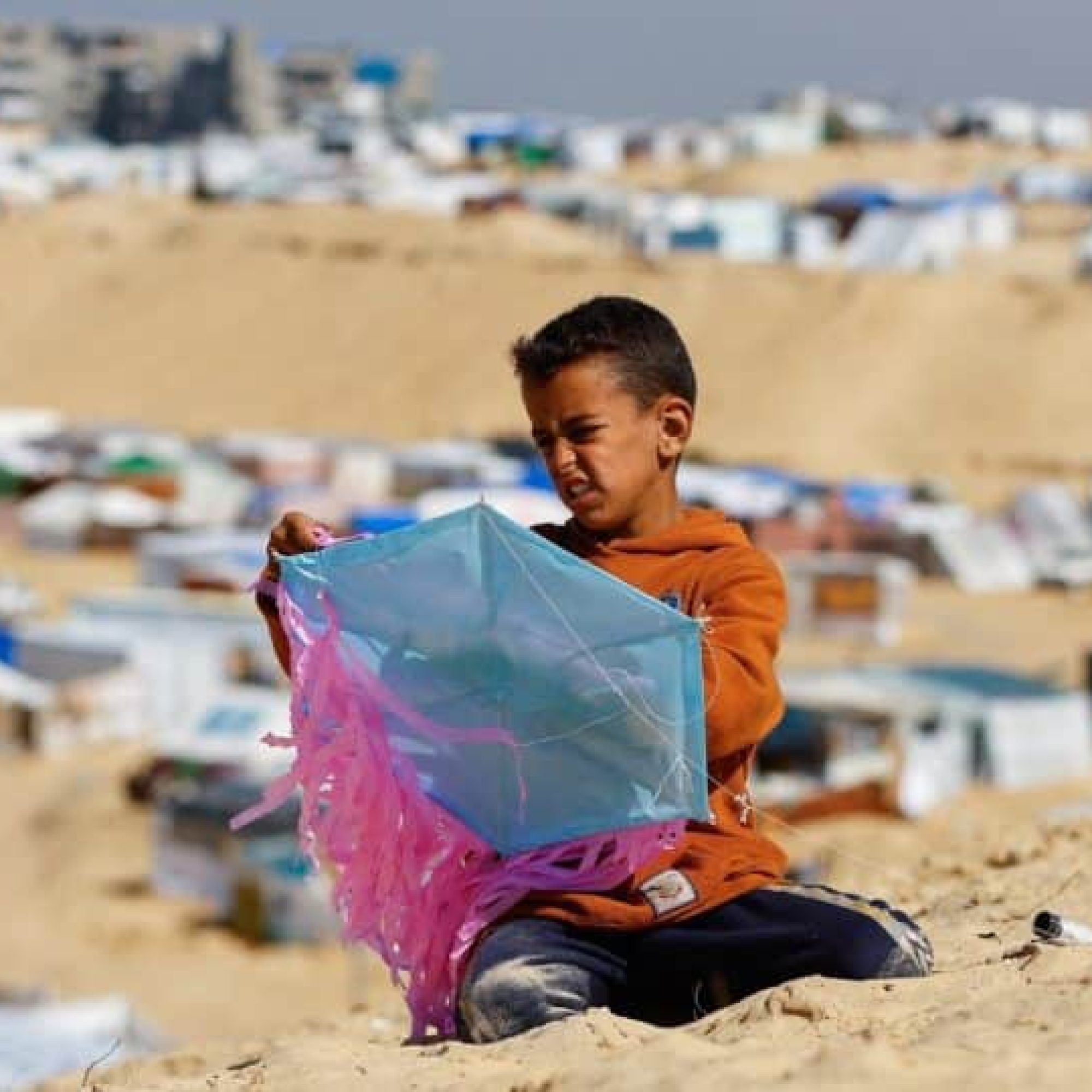 Israel issues kill-order for Palestinian children flying kites