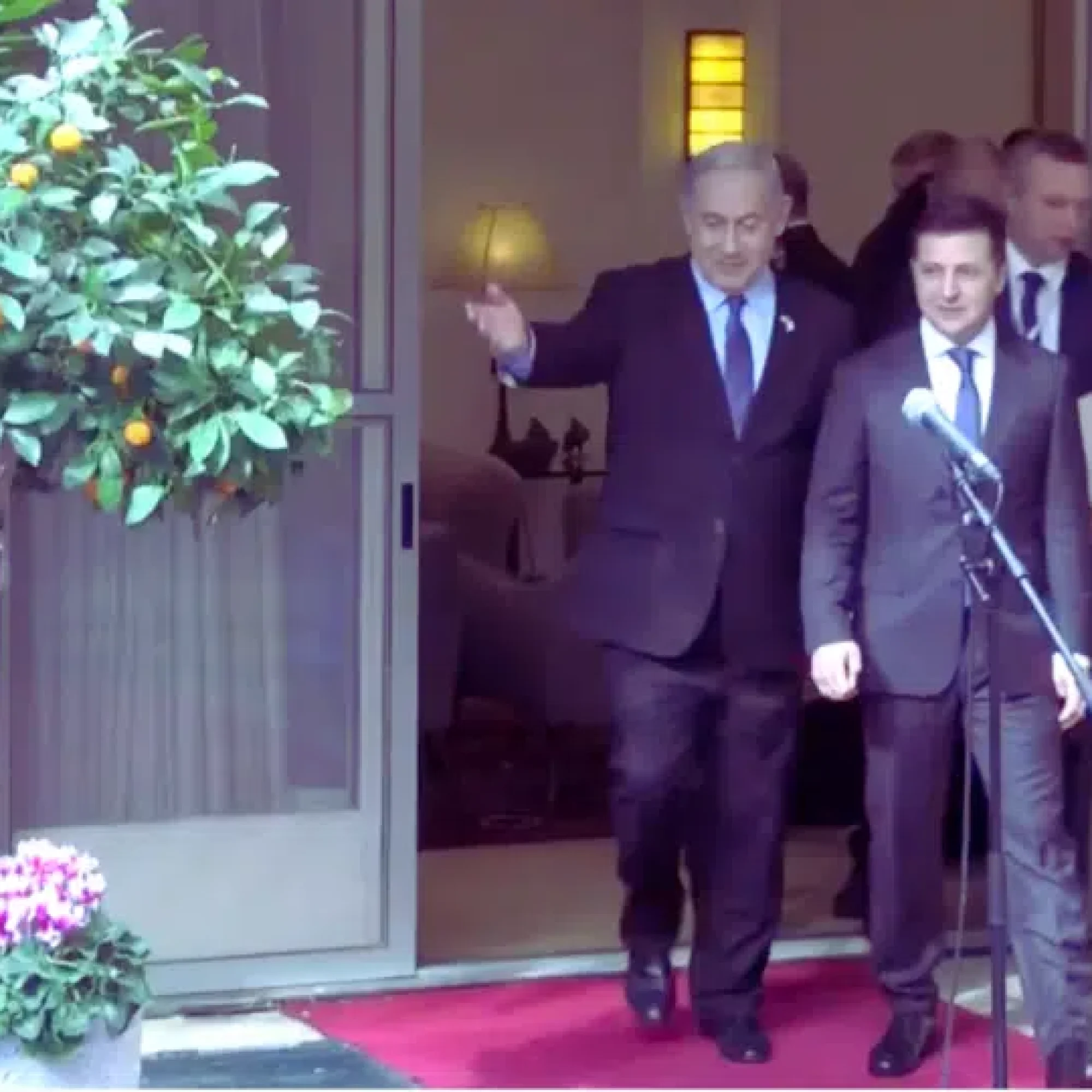 Zelensky is proud of his relationship with war criminal Netanyahu