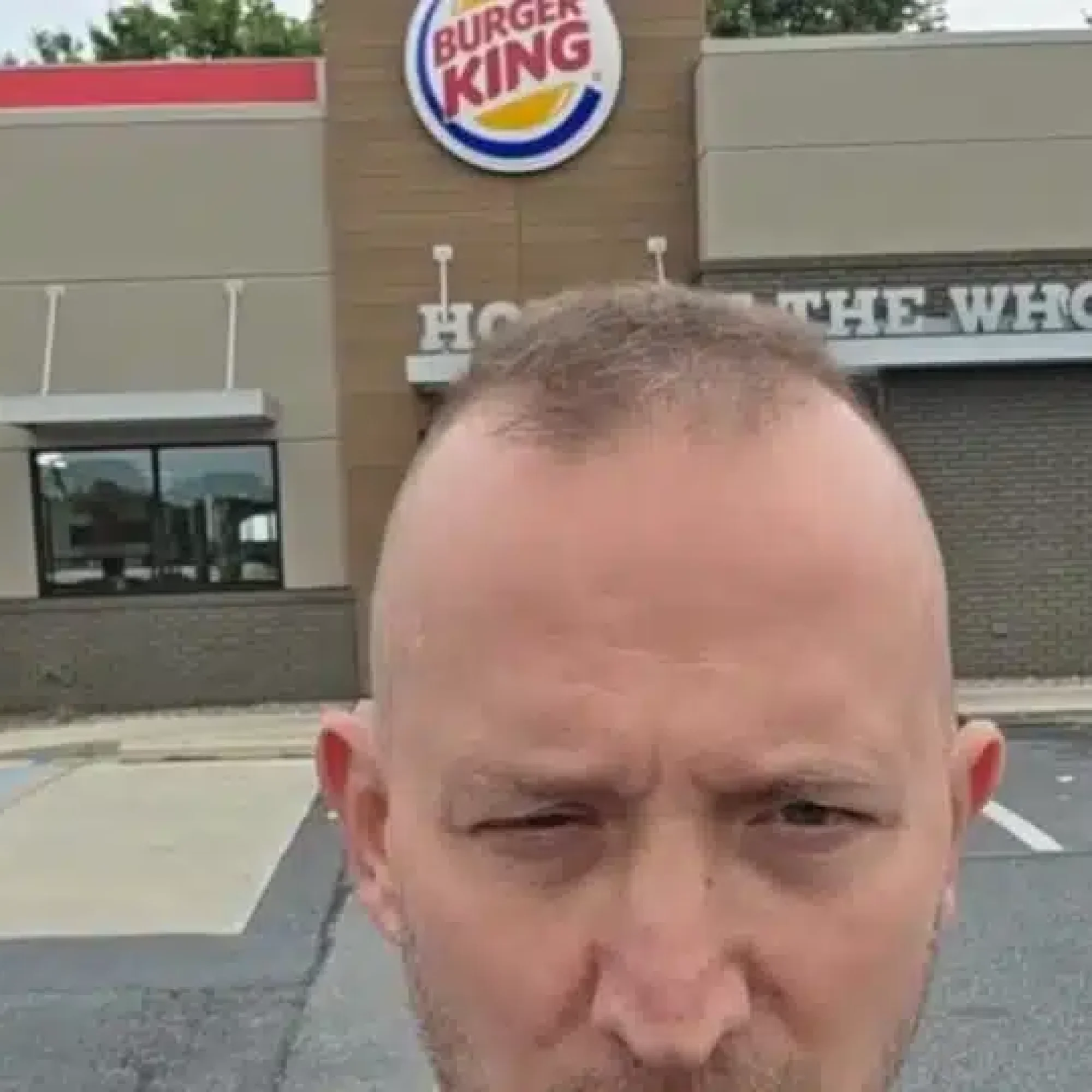 Watch: Israeli tries to get Burger King employee fired for “Free Palestine”